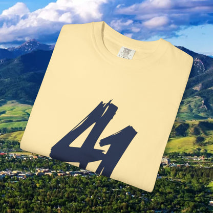 Stylish Unisex T-Shirt with Bold 41 Graphic and Paw Print, Perfect for Gameday and Tailgates.