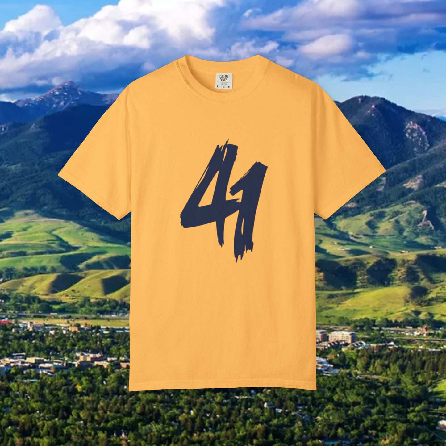 Stylish Unisex T-Shirt with Bold 41 Graphic and Paw Print, Perfect for Gameday and Tailgates.