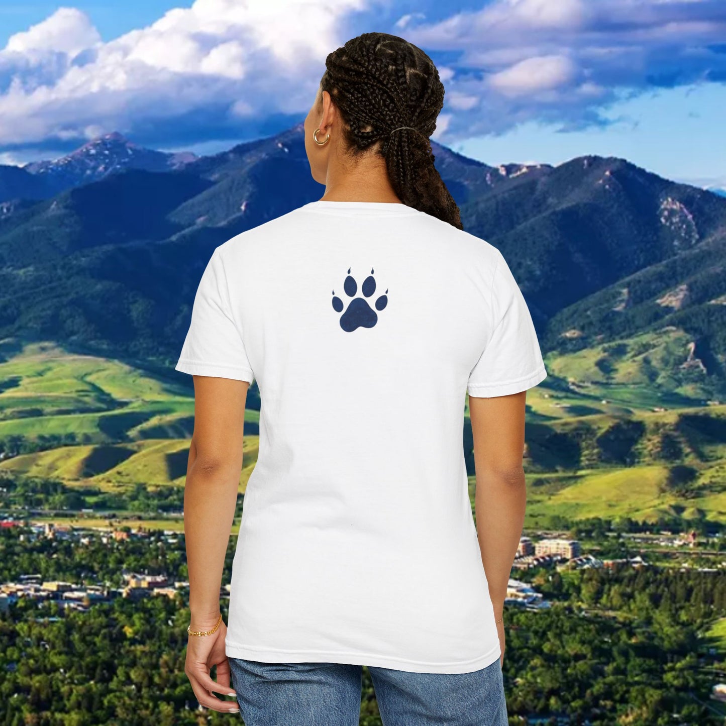 Stylish Unisex T-Shirt with Bold 41 Graphic and Paw Print, Perfect for Gameday and Tailgates.