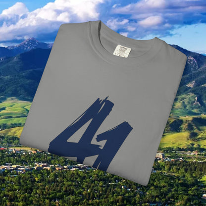 Stylish Unisex T-Shirt with Bold 41 Graphic and Paw Print, Perfect for Gameday and Tailgates.