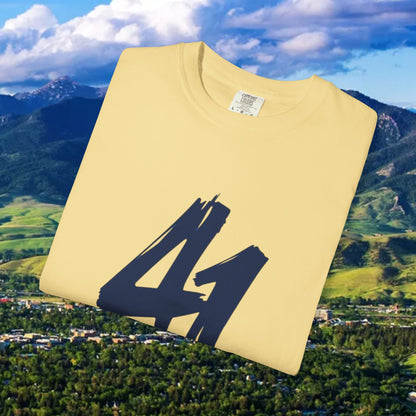 Stylish Unisex T-Shirt with Bold 41 Graphic and Paw Print, Perfect for Gameday and Tailgates.