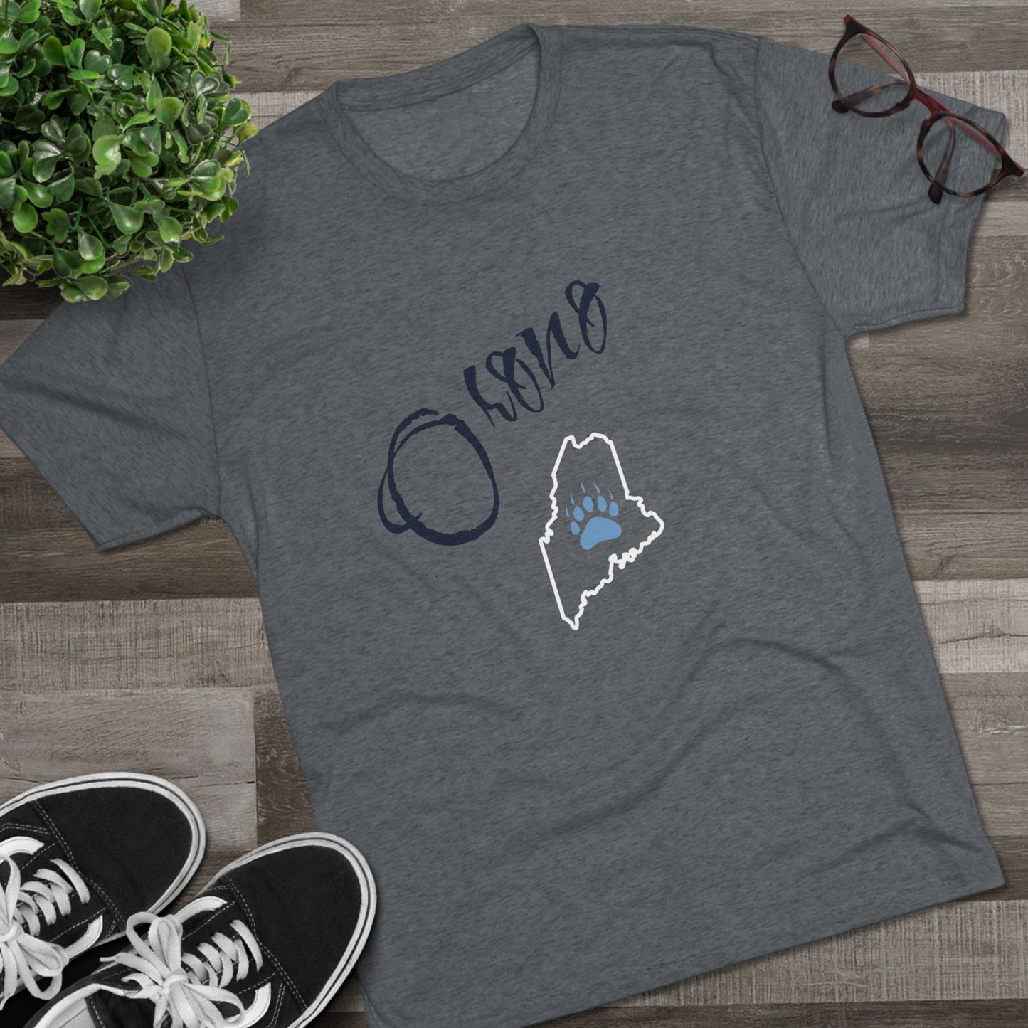 Osorno Paw Print T-Shirt – Minimal Script Graphic Tee for Sports Fans and Students