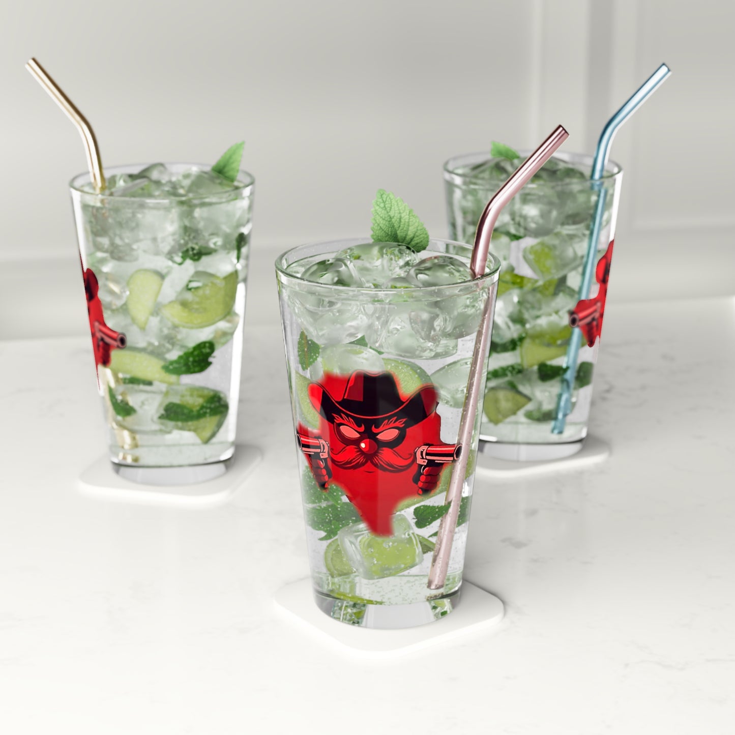 Pint Glass, Beer Lover Gift, Retro Cocktail Glass, Groomsmen Present, Unique Barware, Collectible Drinkware