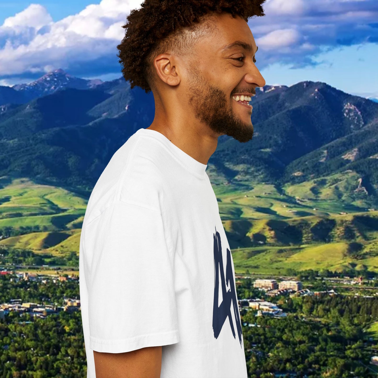 Stylish Unisex T-Shirt with Bold 41 Graphic and Paw Print, Perfect for Gameday and Tailgates.